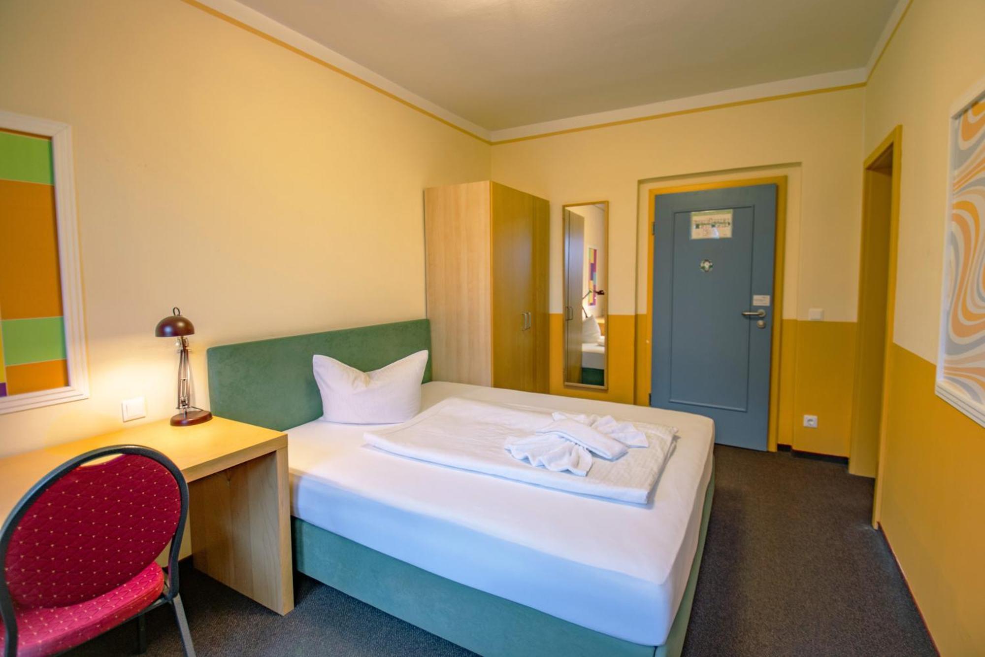 Hotel Schloss Nebra Экстерьер фото