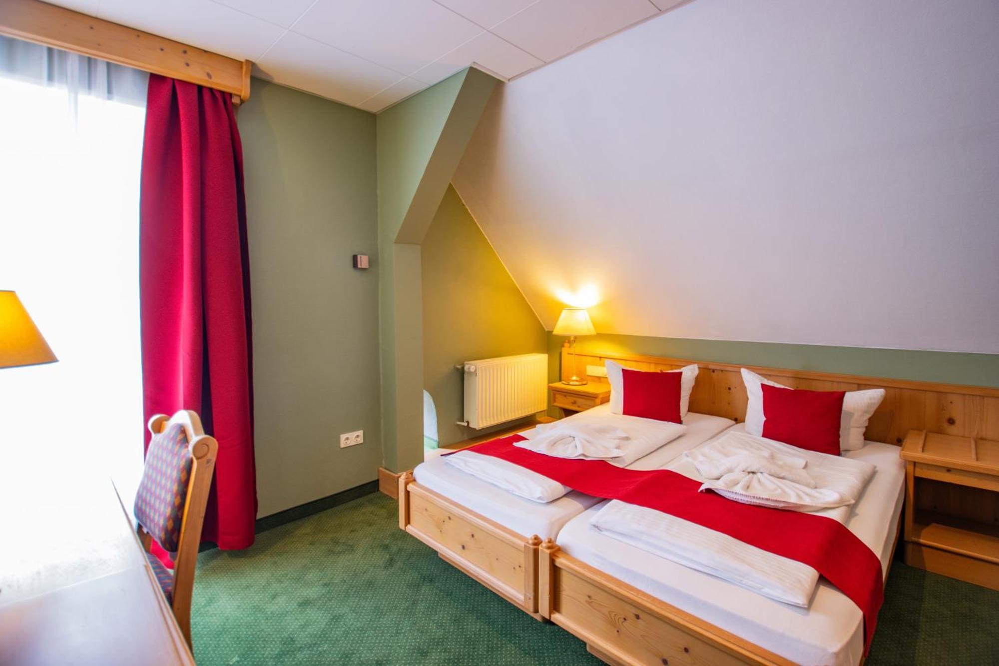 Hotel Schloss Nebra Экстерьер фото
