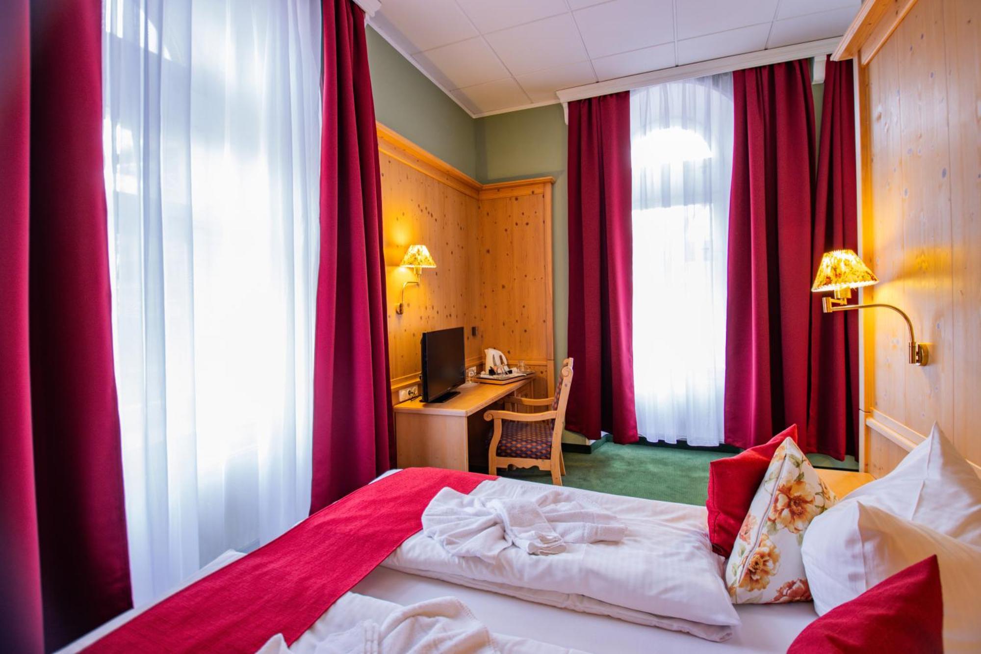 Hotel Schloss Nebra Экстерьер фото